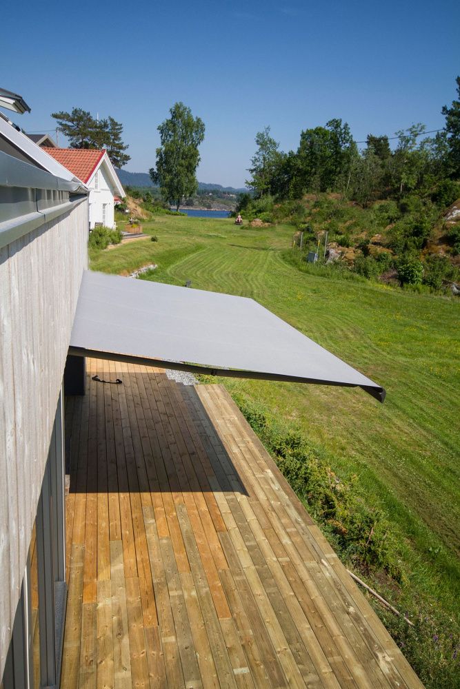 Markise - Bredde fra 595 til 650 cm x utfall 260 cm