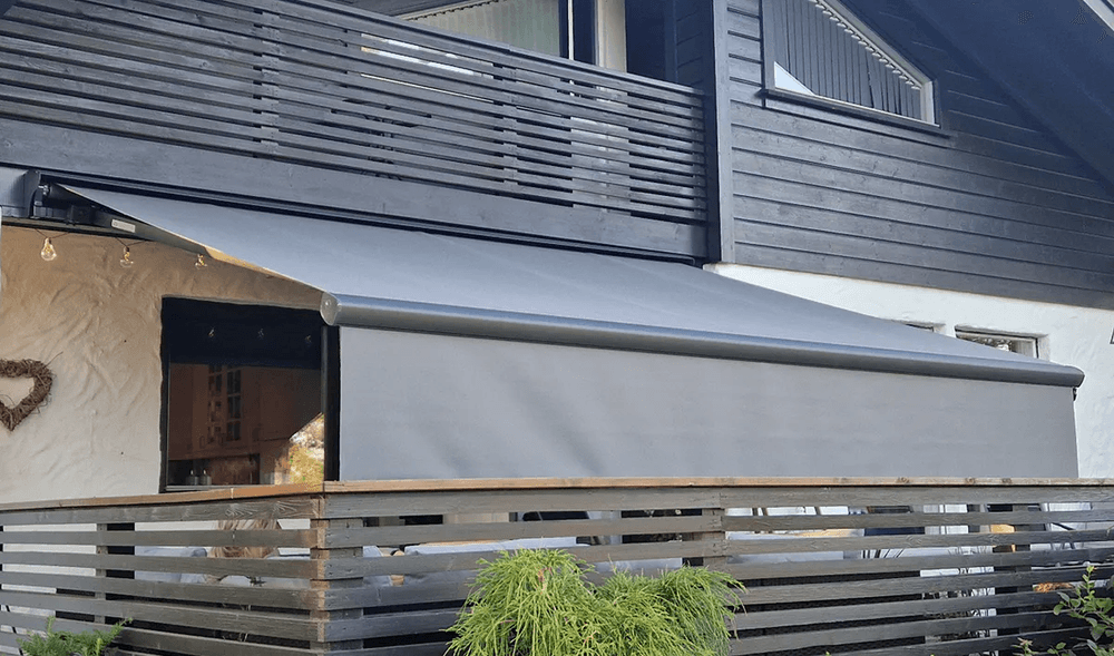 Markise - Bredde fra 360 til 410 cm x utfall 210 cm