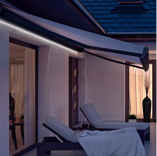 Hovedbilde Kassettmarkise m ledlys, Bredde 655-700 cm x 260 cm utfall